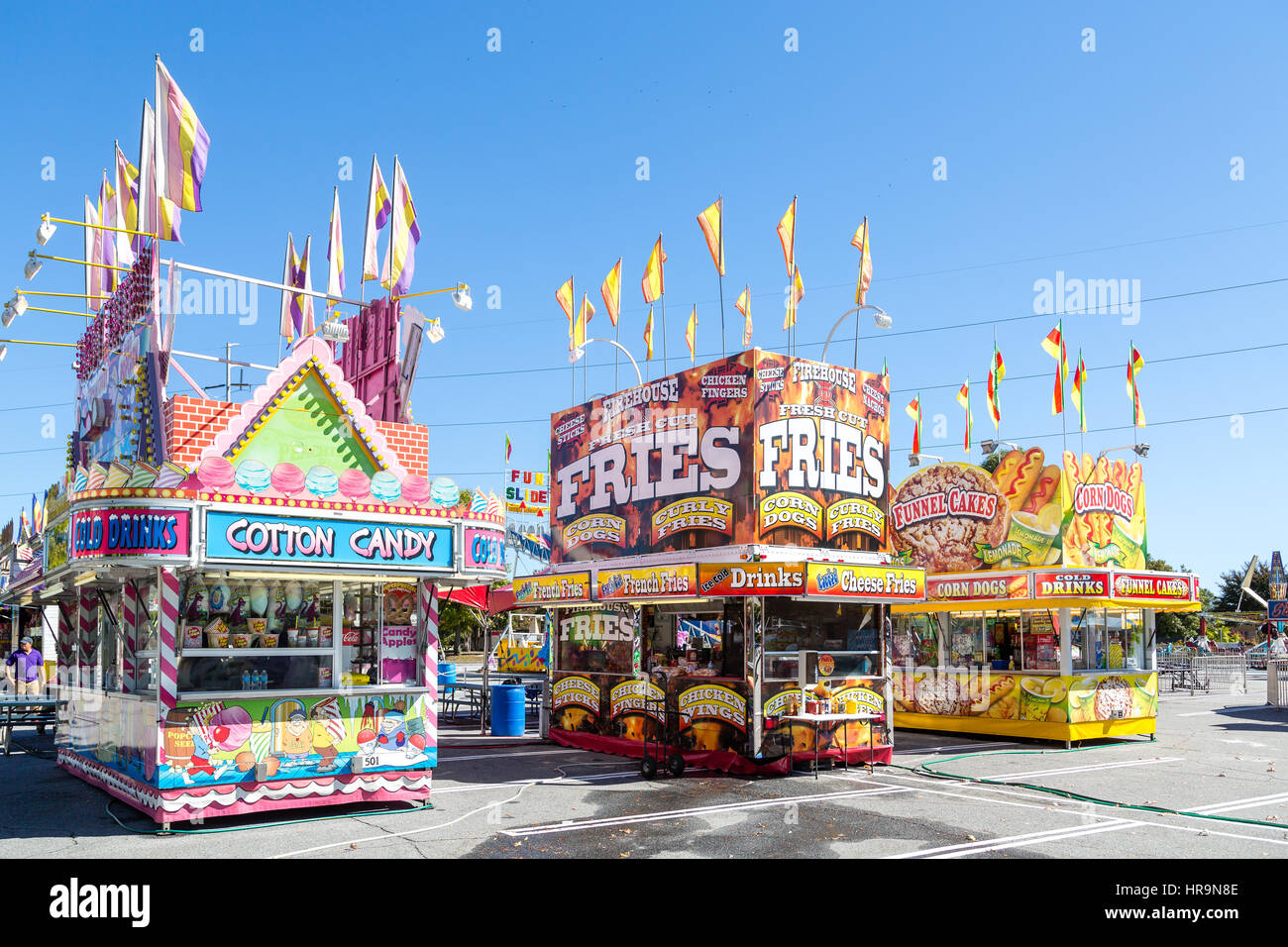 Un vuoto di carnevale , parco di divertimenti, fiera o in un parcheggio Foto Stock