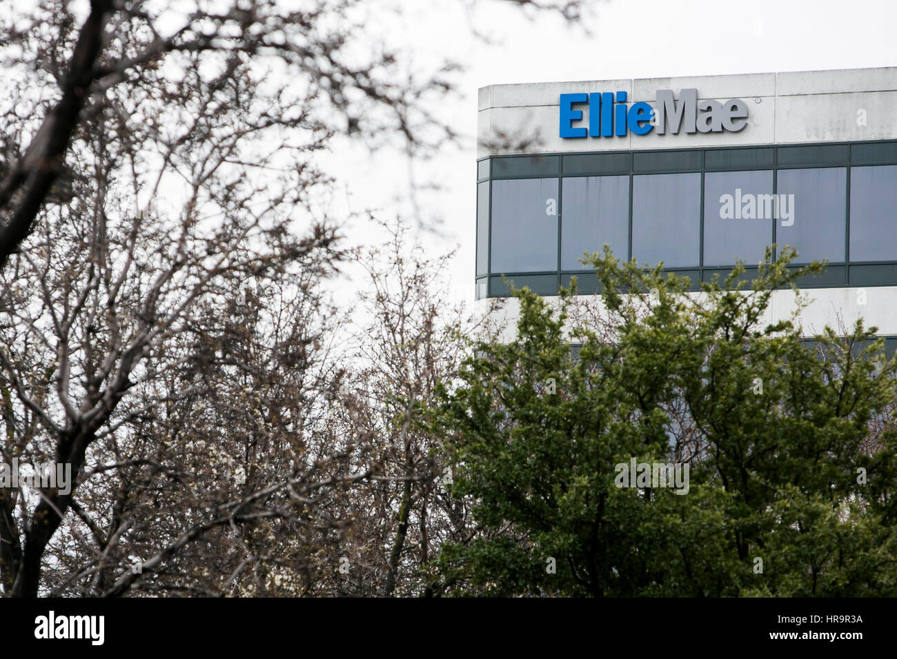 Un logo segno al di fuori della sede di Ellie Mae, Inc., a Pleasanton, California, il 18 febbraio 2017. Foto Stock