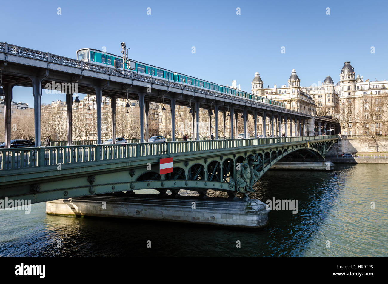 Paris Pont de Bir-Hakeim Foto Stock