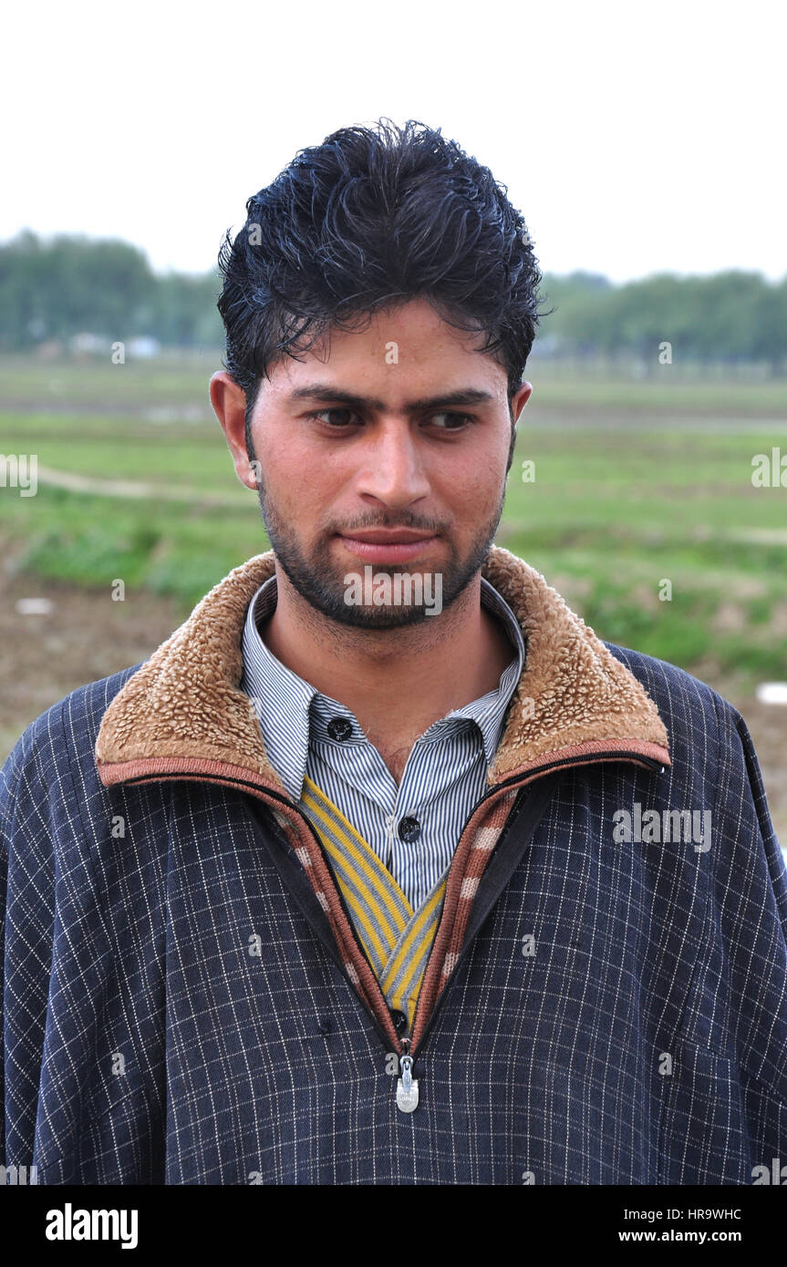 Kashmiri lavoratore musulmano Baramulla, India (Foto Copyright © di Saji Maramon) Foto Stock