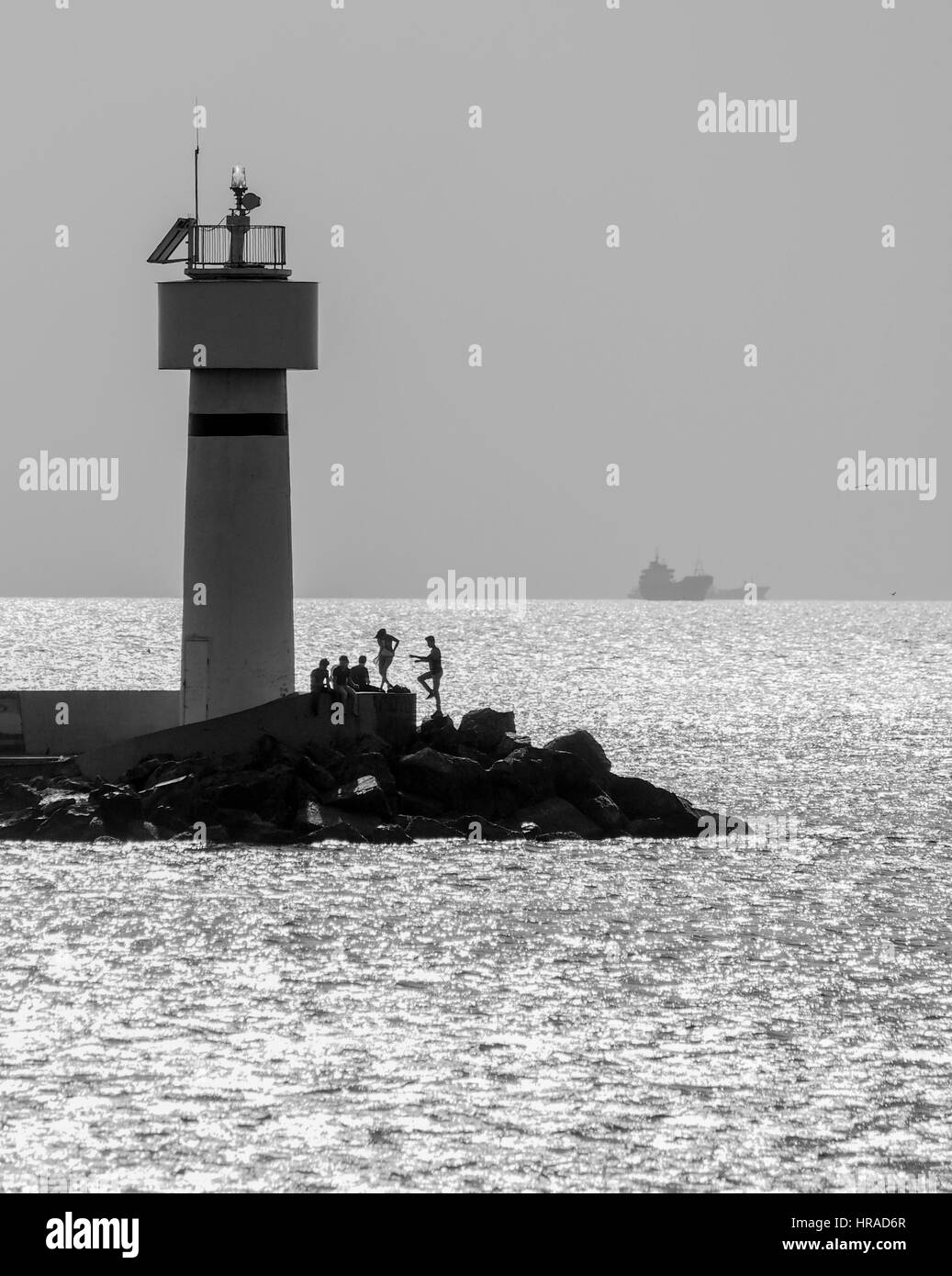 Vista da KADIKOY verso il porto di entrata e distanti del mare di Marmara Istanbul TURCHIA Foto Stock