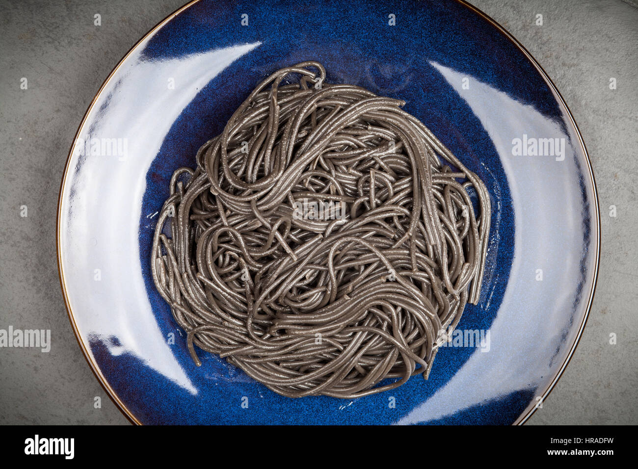 Nero fatto di spaghetti al nero di seppia Foto Stock