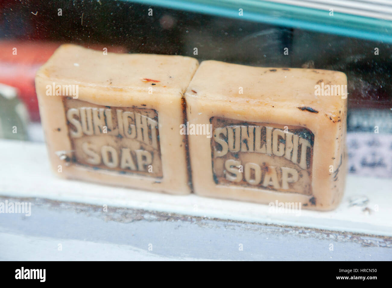 Due barre di sapone alla luce solare Foto Stock