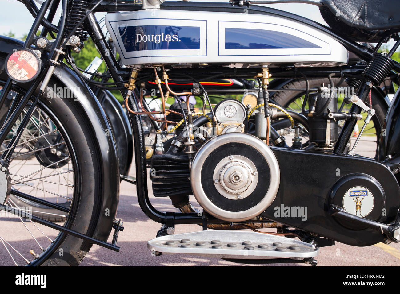 1926 Douglas motociclo a Banbury VMCC eseguire, Oxfordshire, Inghilterra Foto Stock