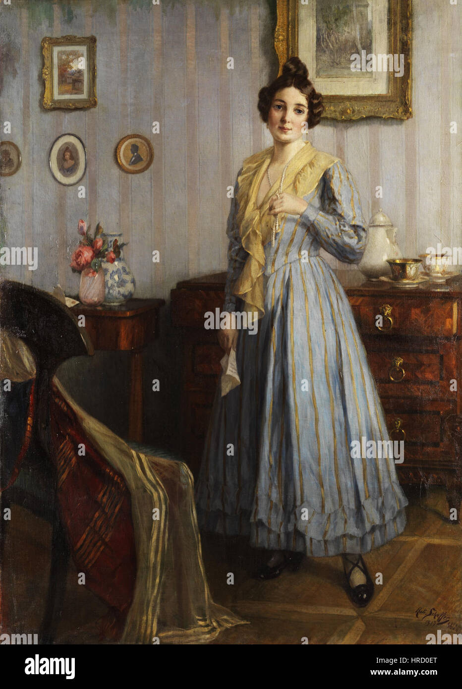 Robert Scheffer Junge Frau im Biedermeier-Interieur 1917 Foto Stock