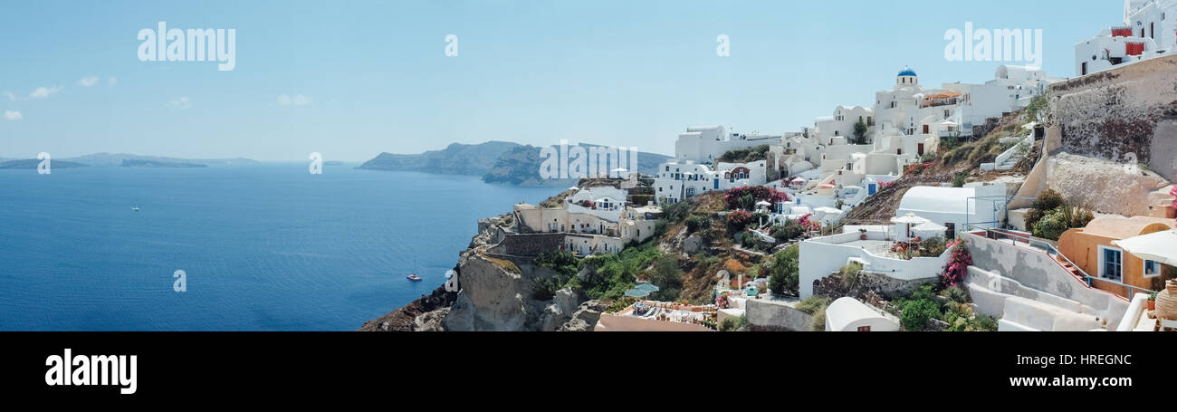 Il bellissimo villaggio di Oia sull isola di Santorini, Grecia. Foto Stock