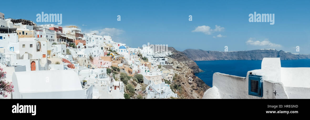 Il bellissimo villaggio di Oia sull isola di Santorini, Grecia. Foto Stock