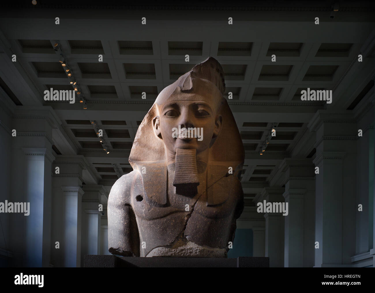 British Museum di Londra England Regno Unito. Feb 2017 Capo di Ramesse II 1279-1213 A.C. da Tebe occidentale, Egitto. Foto Stock