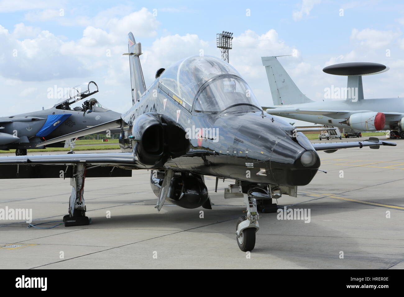 RAF BAe Systems Hawk T TMk2 dall'UCO a RAF Valley in Anglesey sul display a RAF Coningsby, Lincolnshire Foto Stock