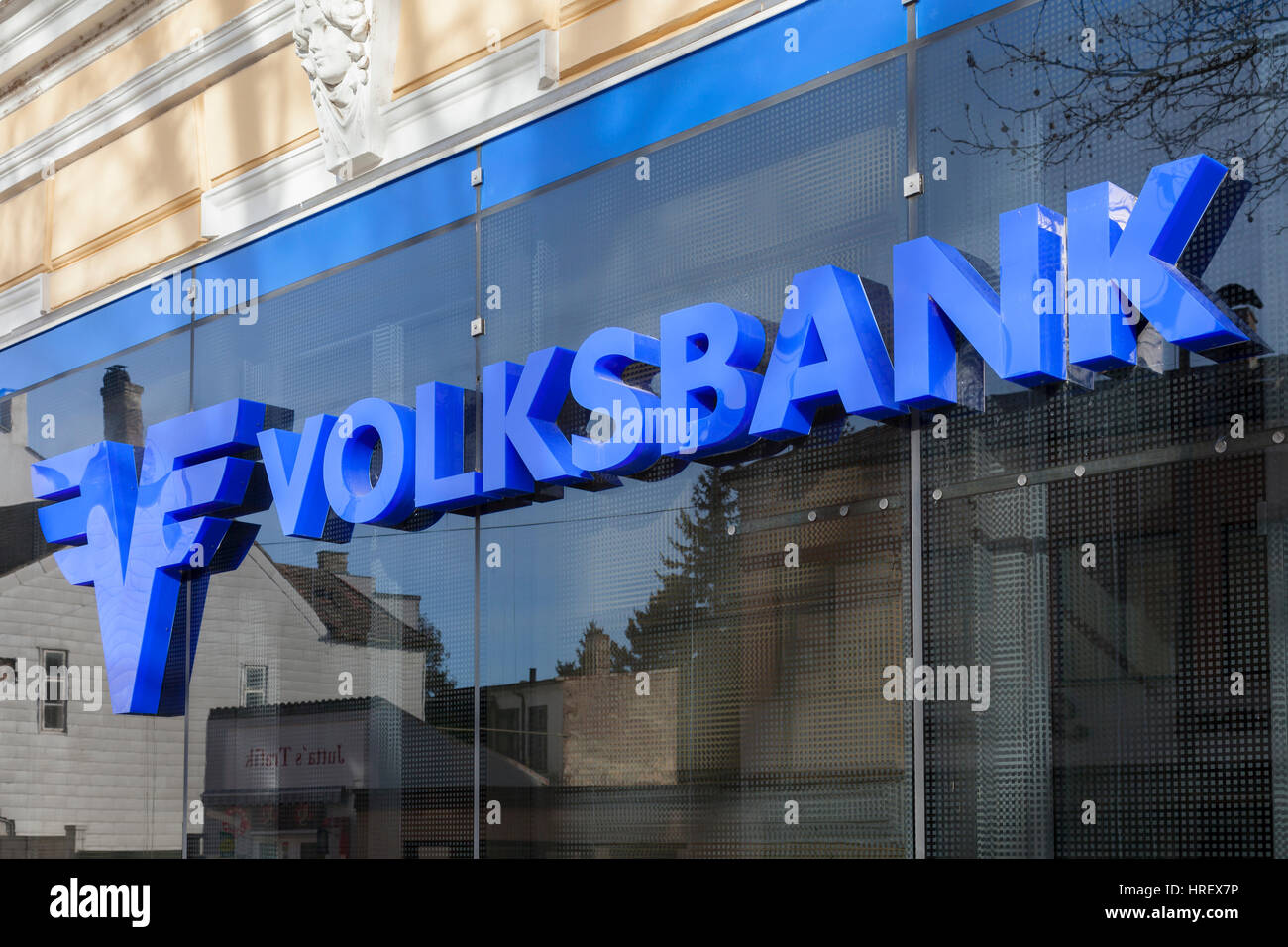 LAA / THAYA, AUSTRIA, FEB. 7th, 2018 - Volksbank Group è una delle più grandi banche del consumatore in Austria ed Europa Orientale Centrale Foto Stock