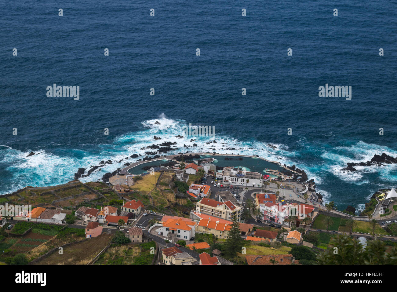 Panorama sul Porto Moniz City, Madeira, Portogallo, Europa Foto Stock