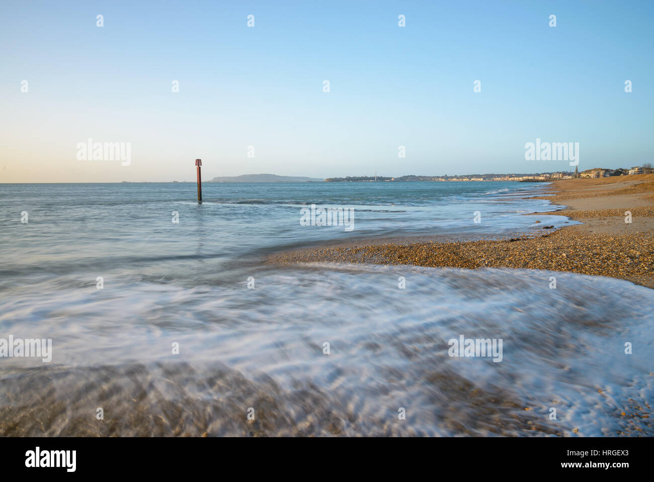 La Baia di Weymouth Dorset, Regno Unito. 2 Marzo, 2017. Un chiaro e nitido mattina di primavera oltre la Baia di Weymouth, la prima bella giornata di primavera. © Dan Tucker/Alamy Live News Foto Stock