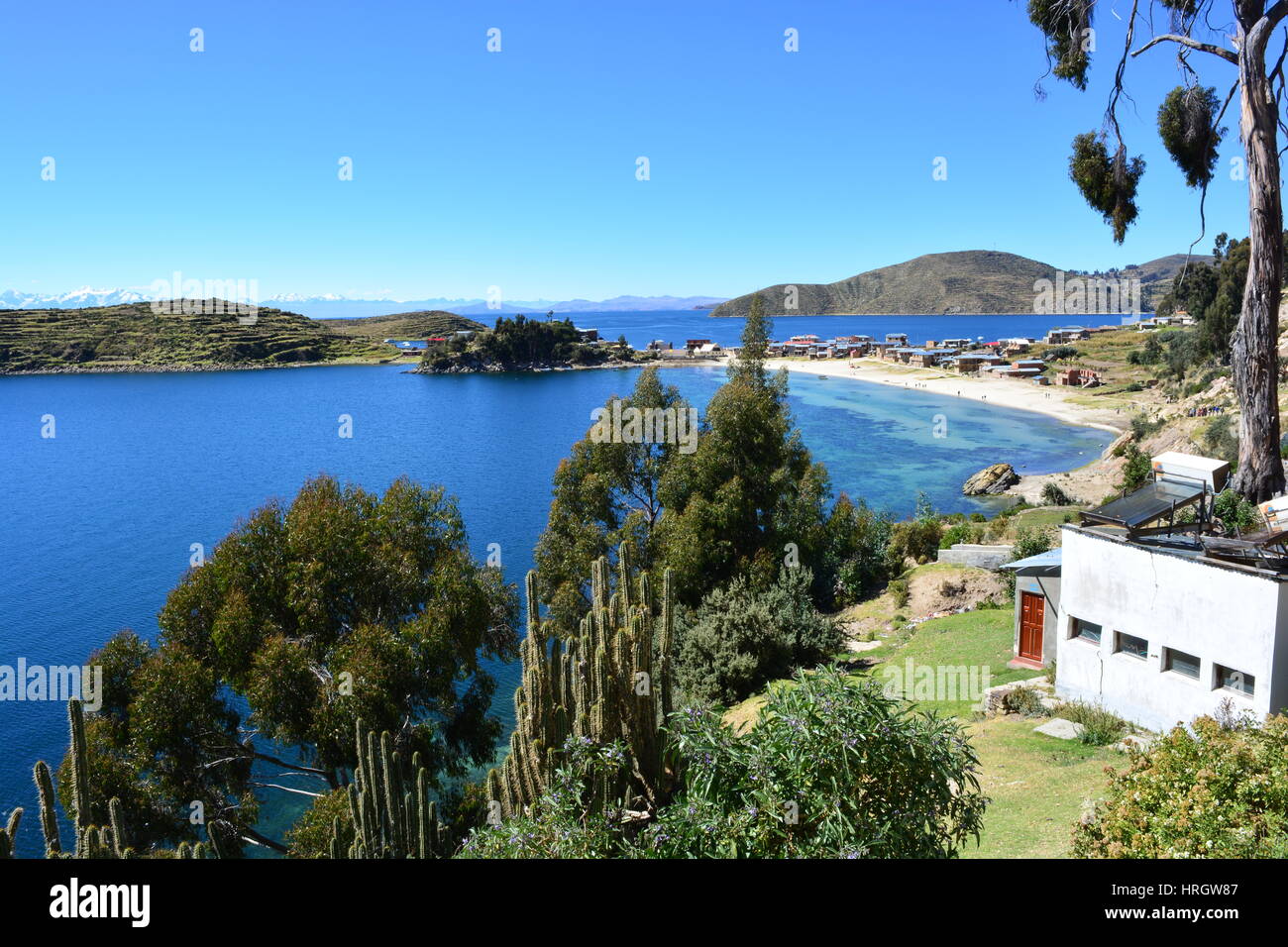 Bella spiaggia di La Isla del Sol isola nel lago Titicaca, Bolivia Foto Stock