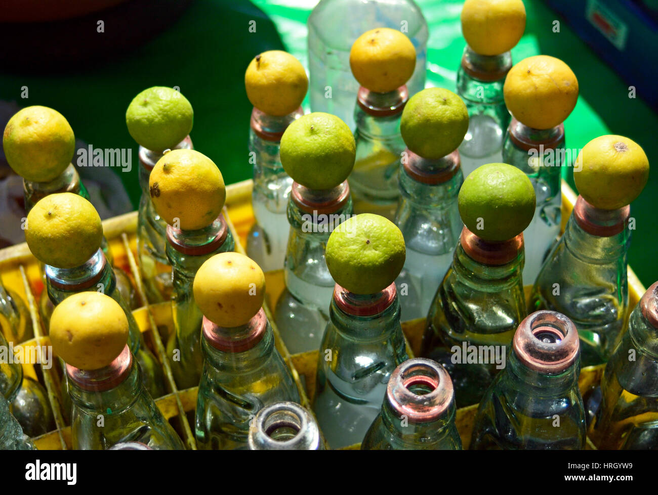 Bancarella vendendo soda al limone Foto Stock