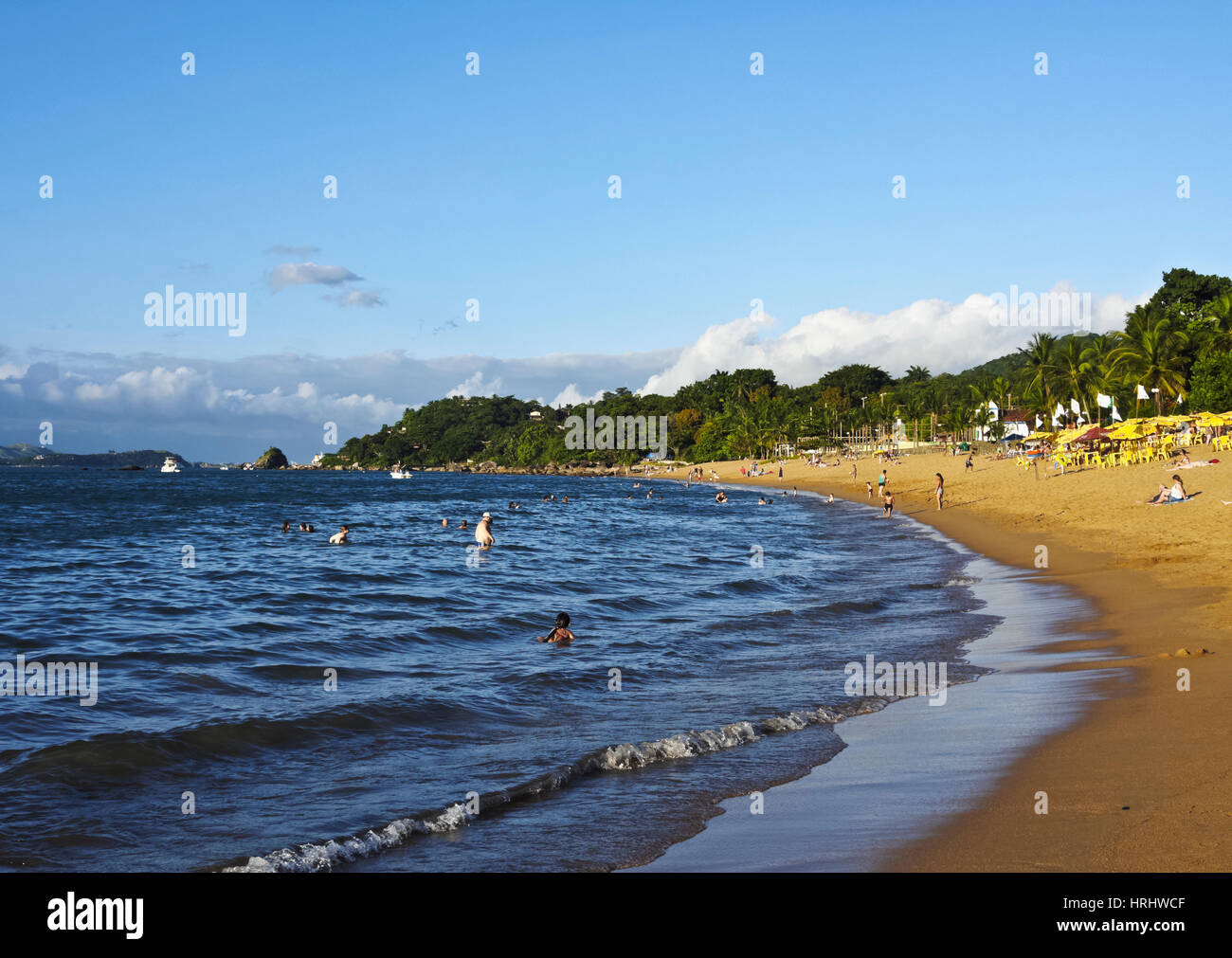 Vista della spiaggia di Praia Grande, Ilhabela isola, stato di Sao Paulo, Brasile Foto Stock