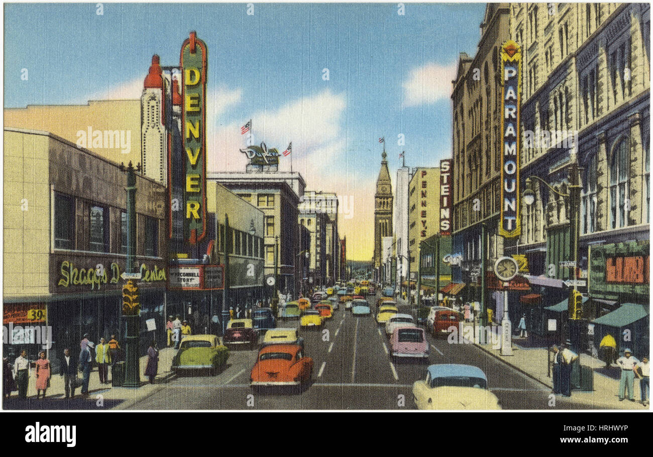 16Th Street e il centro business sezione a Denver in Colorado. Denver, il Mile High City è la metropoli del Rocky Mountain Impero. Foto Stock