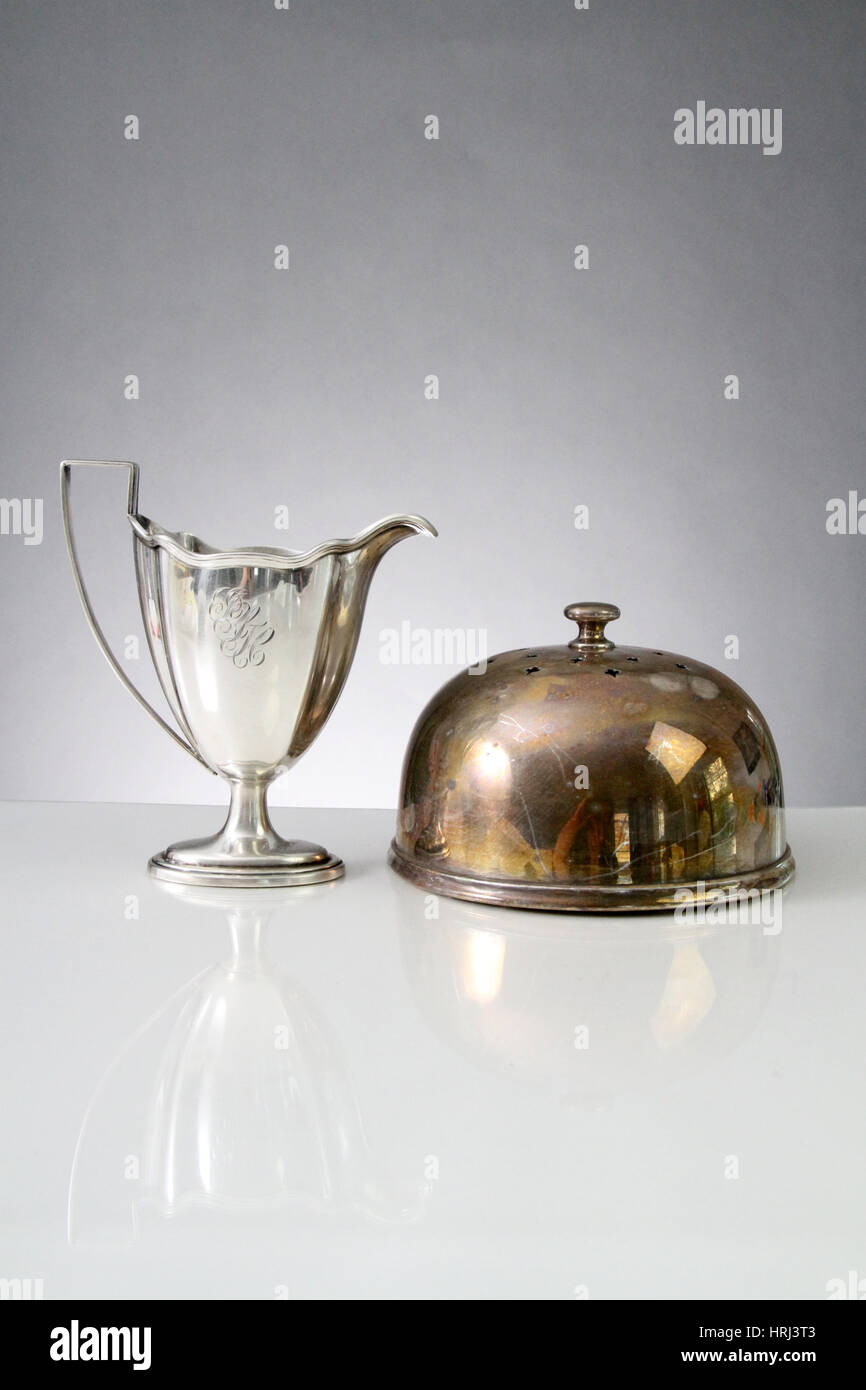 Coppa lucidato e macchiata cupola torta Foto Stock