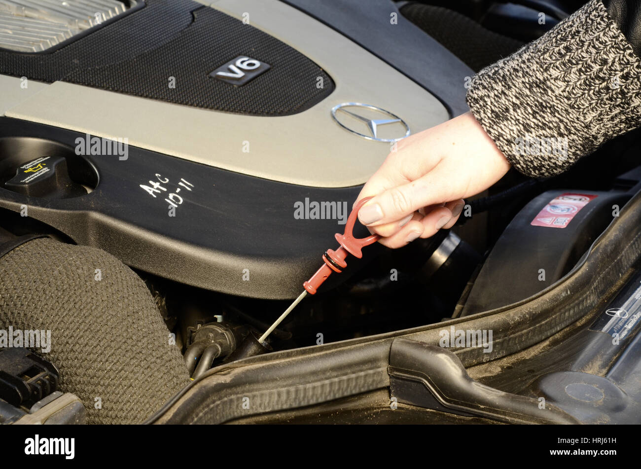 Controllo olio Foto Stock