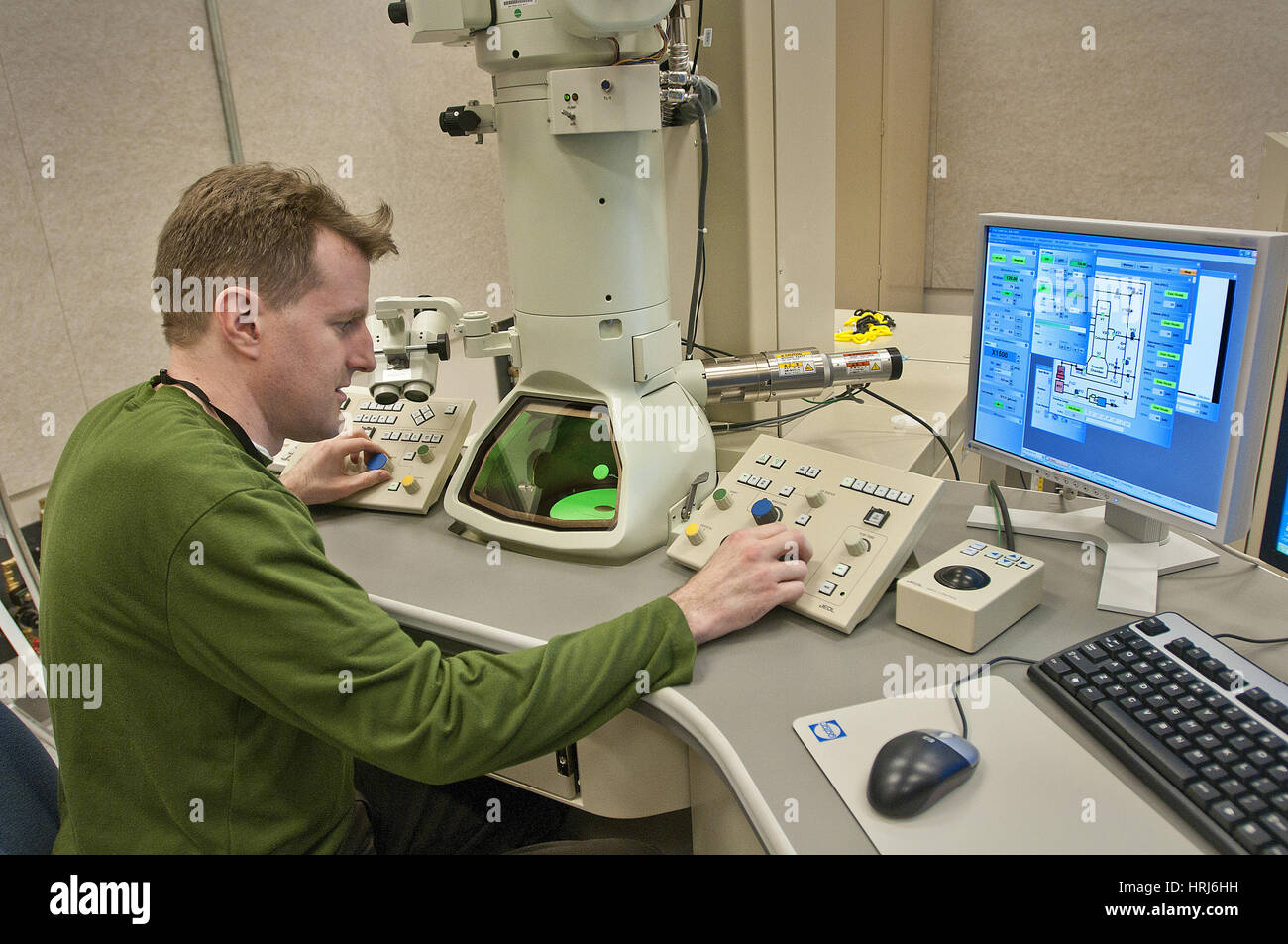 Microscopia Elettronica, Centro di nanomateriali funzionali Foto Stock