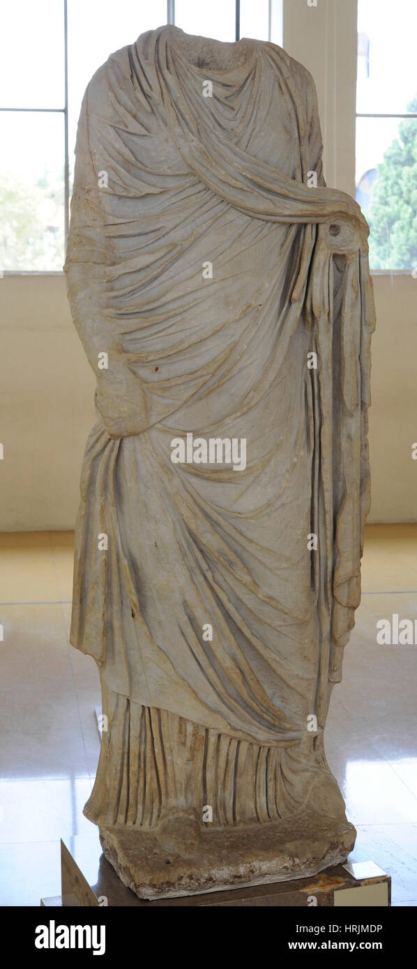 Femmina sculture allegoriche. Claudio era. Secondo quarto del I secolo d.c. Dal Forum di Colonia. Tarragona, Spagna. Museo Archeologico Nazionale. Tarragona. La Catalogna, Spagna. Foto Stock