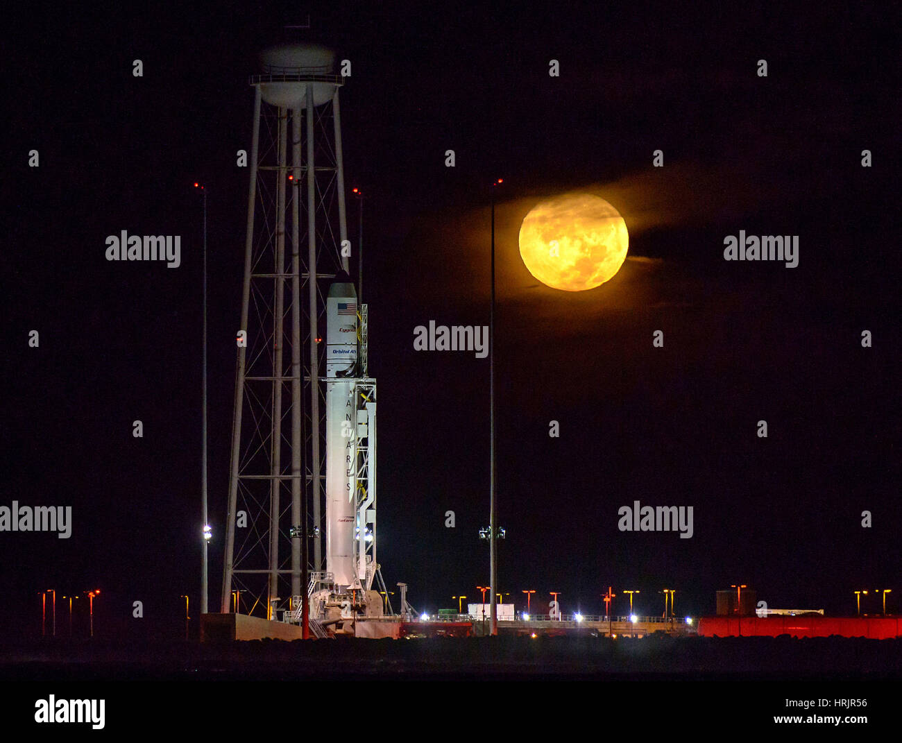 Antares razzo al Launch Pad Foto Stock