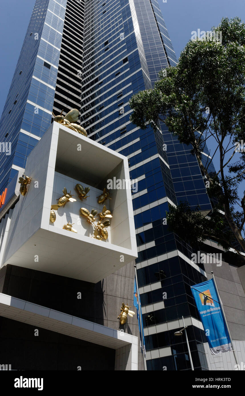 I Queen Bee scultura da Richard Stringer sulla costruzione di Eureka a Melbourne, Australia Foto Stock