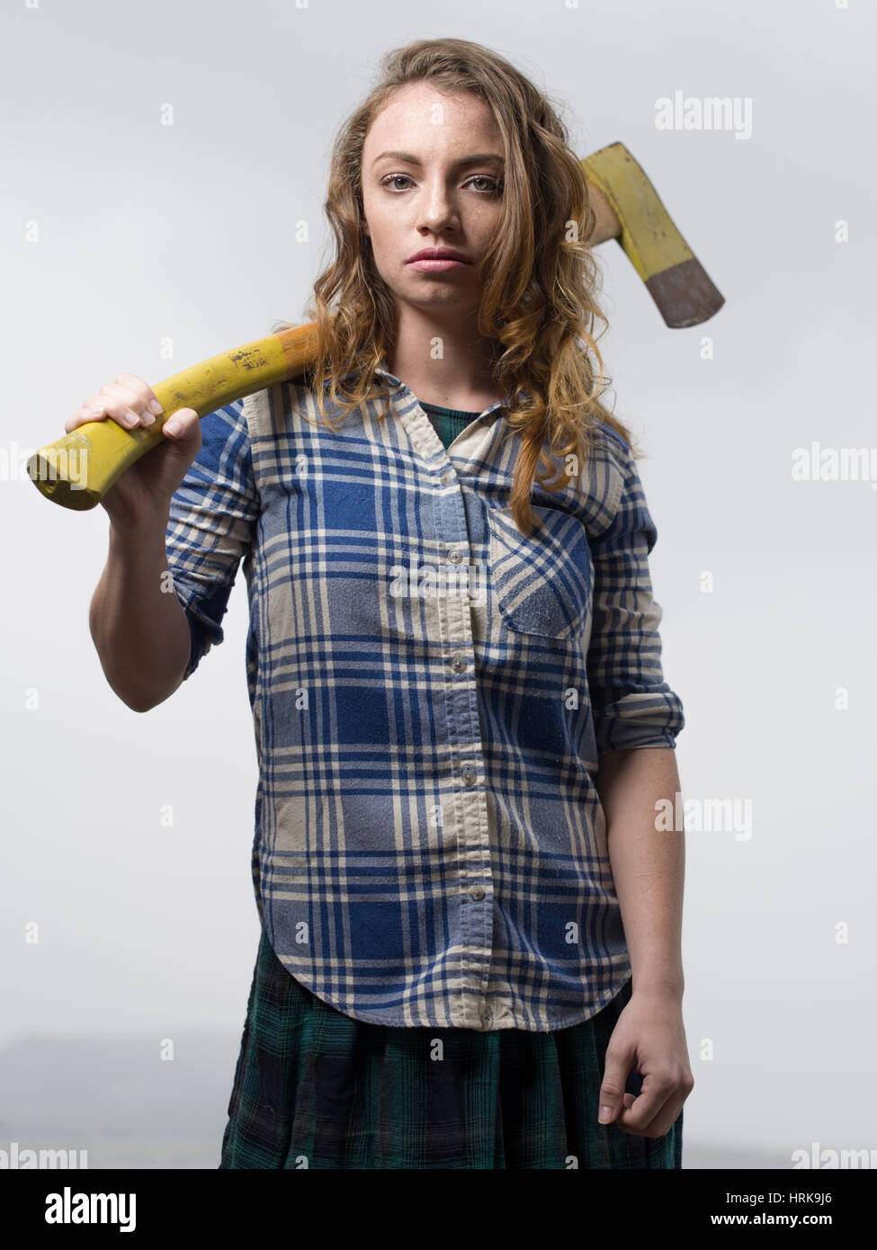 Giovane donna lumberjack Foto Stock