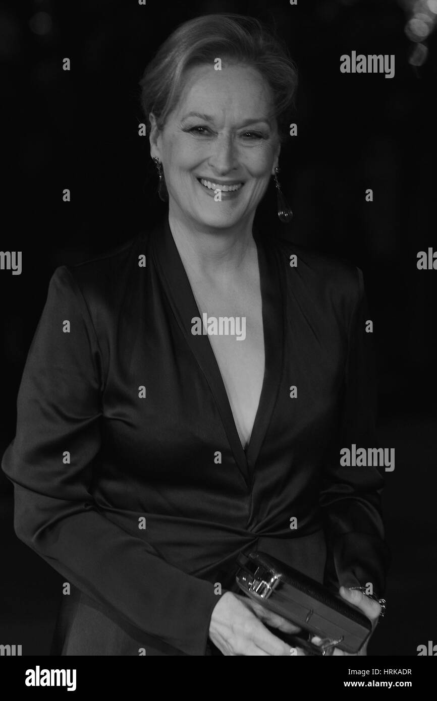 Londra, UK, 7 Ott 2015: Meryl Streep ( Immagine Altered digitalmente a monocromatica ) assiste Suffragette premiere del film e gala di apertura di notte, 59th BFI London Film Festival a Londra Foto Stock