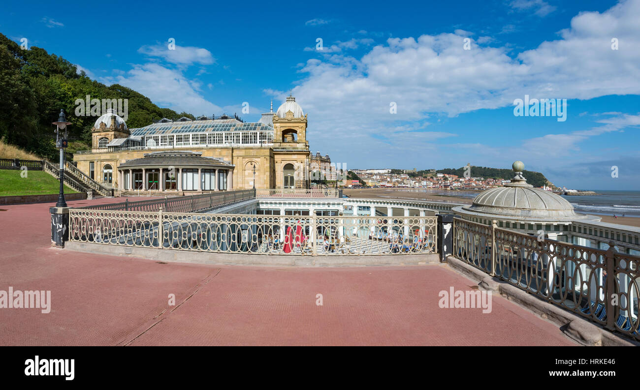 Scarborough Spa, North Yorkshire, Inghilterra. Un bellissimo edificio in questo popolare e la storica cittadina di mare. Foto Stock