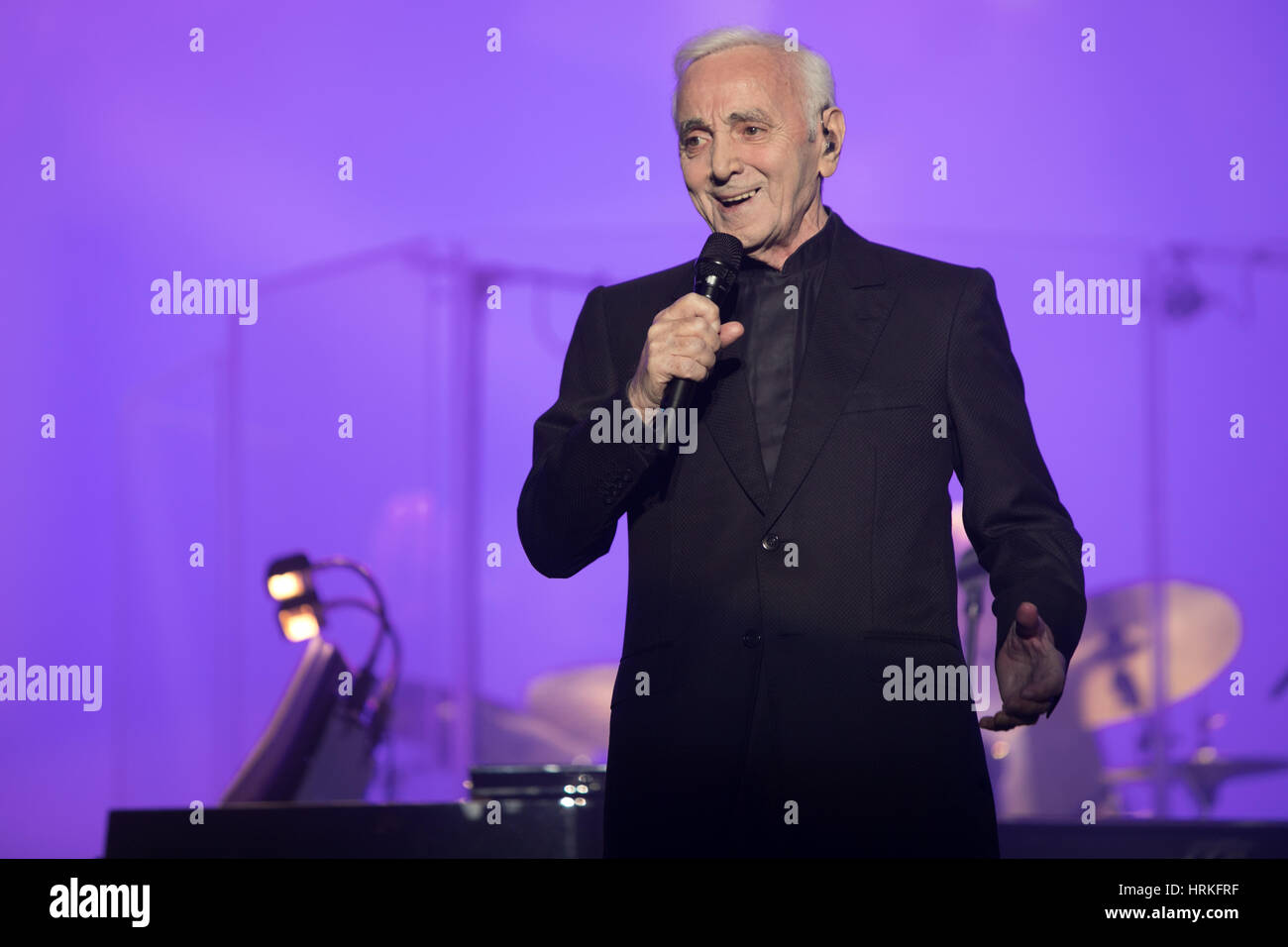 Concerto della cantante francese Charles Aznavour a MEO Arena, Lisbona, Portogallo. Foto Stock