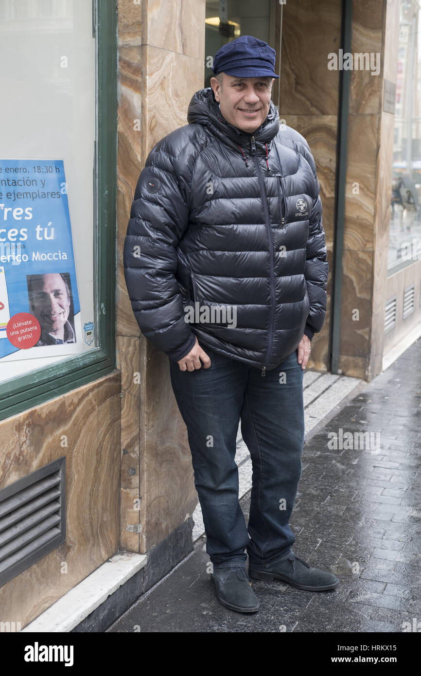 Scrittore italiano Federico Moccia promuove il suo lavoro "Tre Volte Si'  tradotto in spagnolo in Spagna a Madrid con: Federico Moccia dove: MADRID,  Spagna Quando: 30 Gen 2017 Foto stock - Alamy