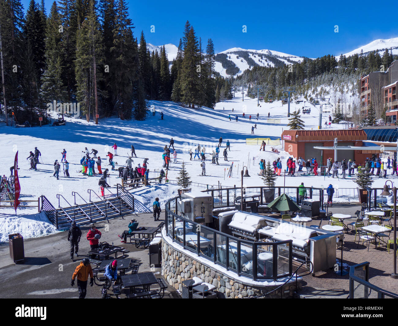 Il picco 9 area di base, inverno, Breckenridge Ski Resort, Breckenridge, Colorado. Foto Stock