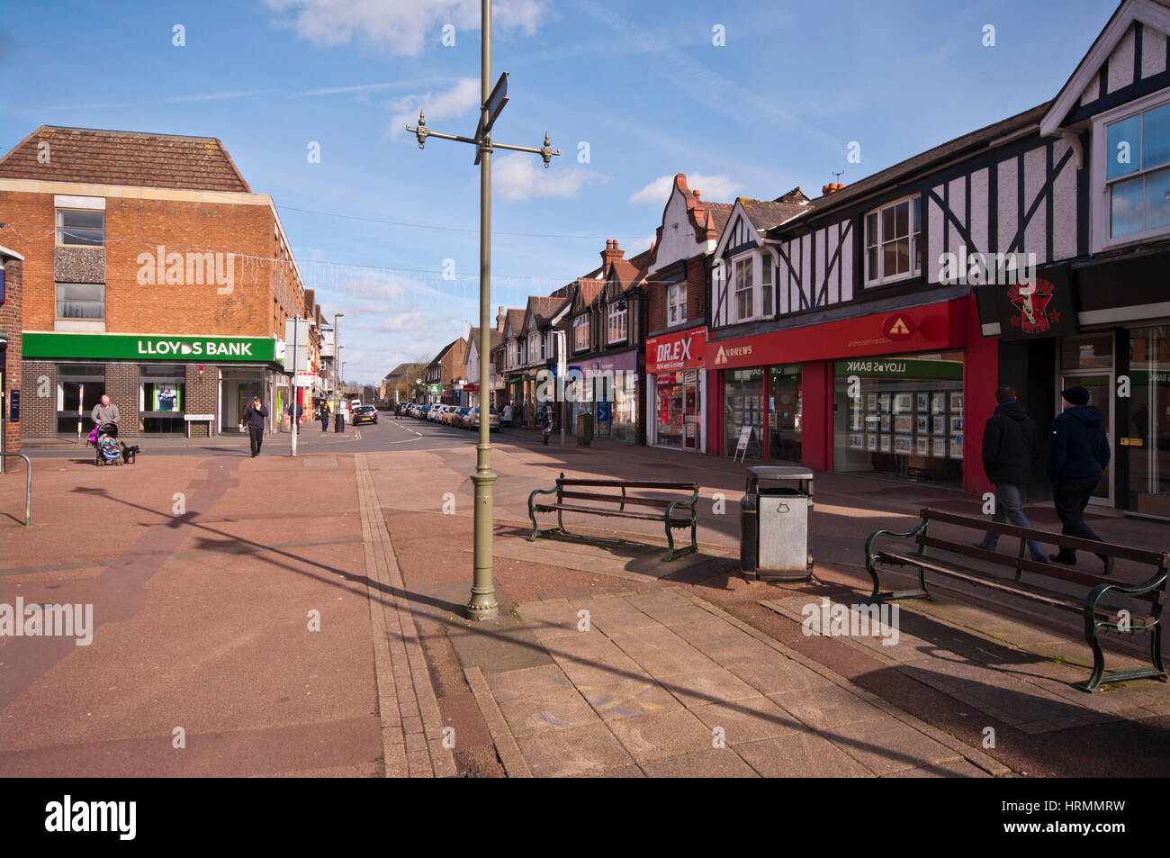 La High Street Horley Town Center Surrey in Inghilterra REGNO UNITO Foto Stock