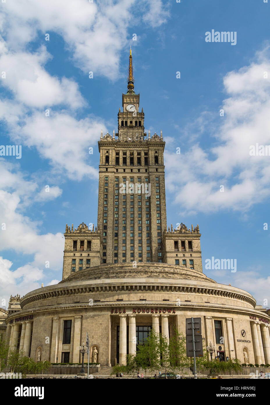 Il Palazzo della Cultura e della scienza a Varsavia, un esempio di architettura stalinista Foto Stock