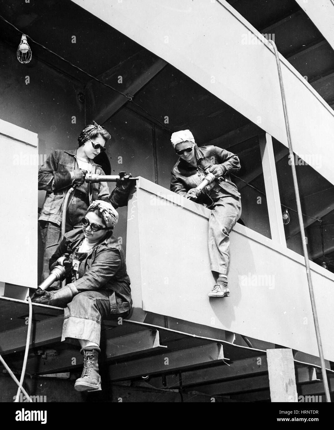Durante la Seconda guerra mondiale di ferro femmina cippatrici, 1942 Foto Stock