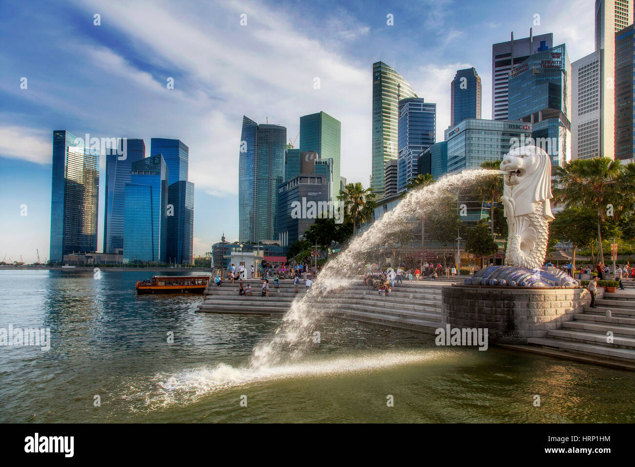 Il Merlion, punto di riferimento della metropoli di Singapore, skyline del centro, centro finanziario, il quartiere della finanza, Singapore, Asia, Singapore Foto Stock