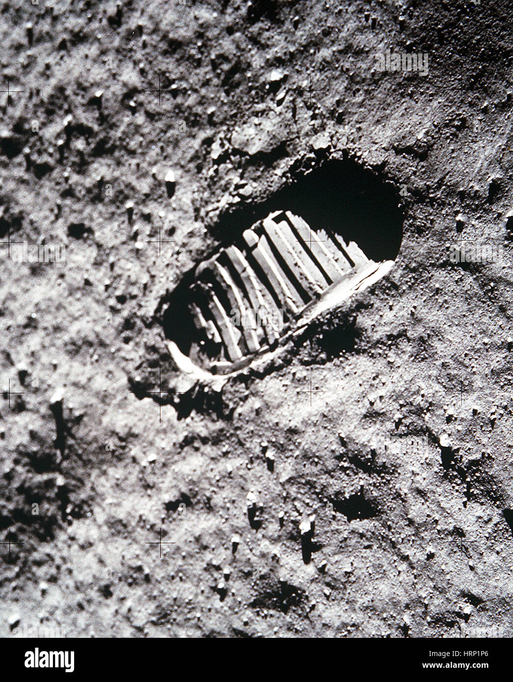 Neil Armstrong E Ronzio Aldrin Sulla Luna Immagini E Fotografie Stock neil-armstrong-e-ronzio-aldrin-sulla-luna-immagini-e-fotografie-stock