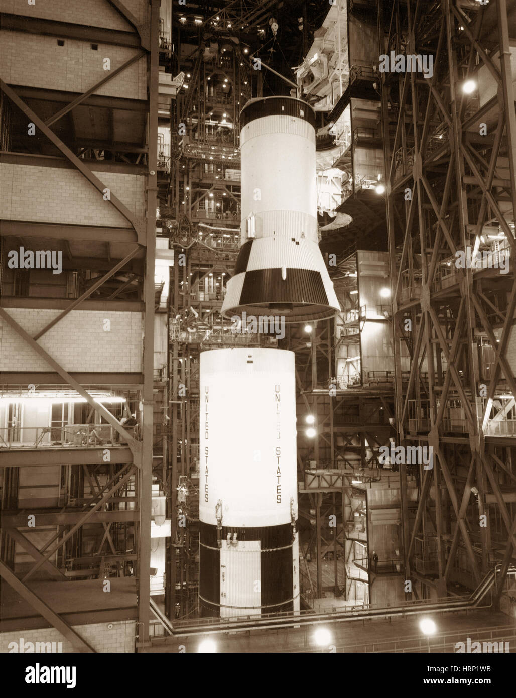 Saturn V veicolo di lancio di assemblaggio, Apollo 11 Foto Stock