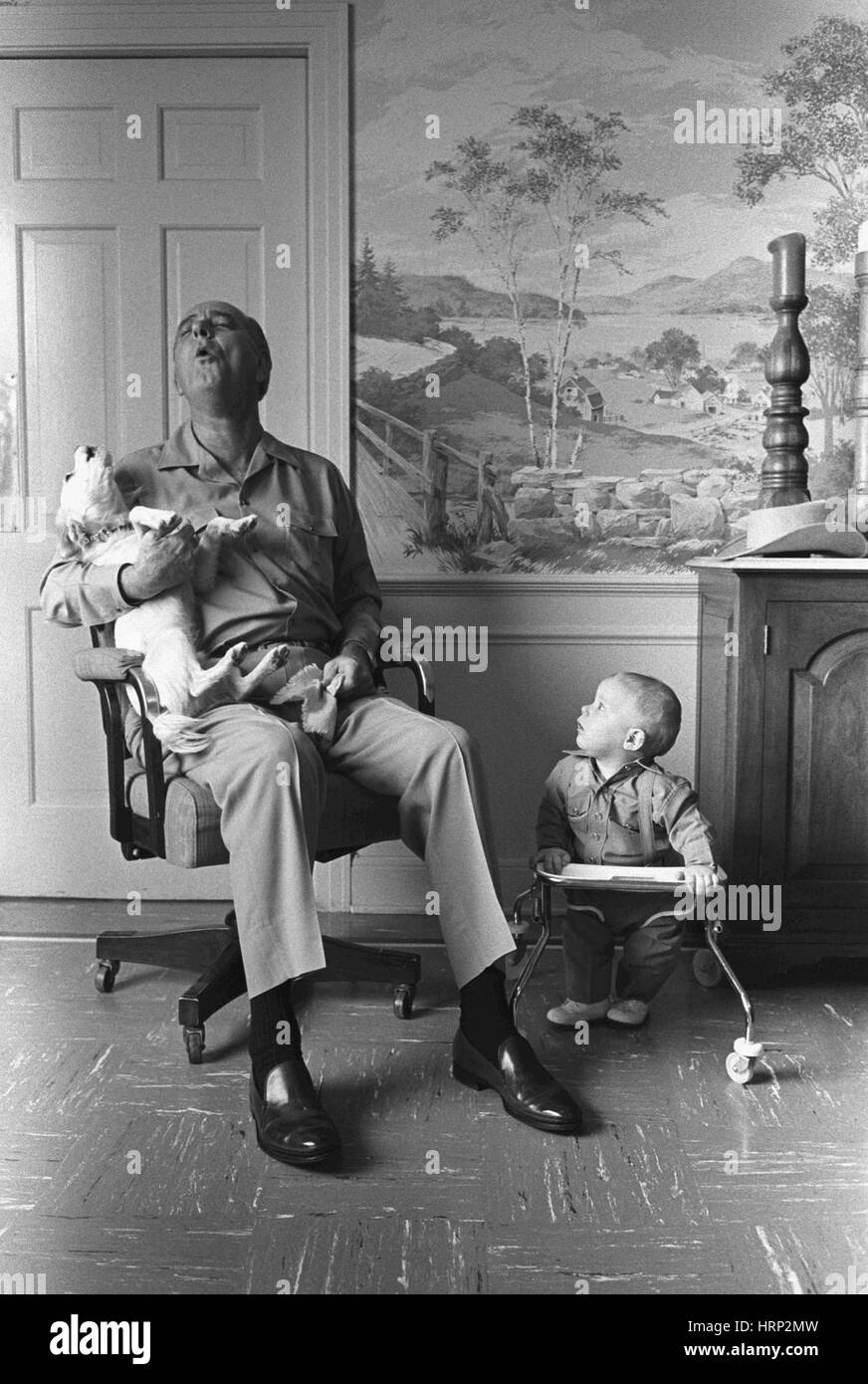 Il presidente Johnson canta con Yuki, 1968 Foto Stock