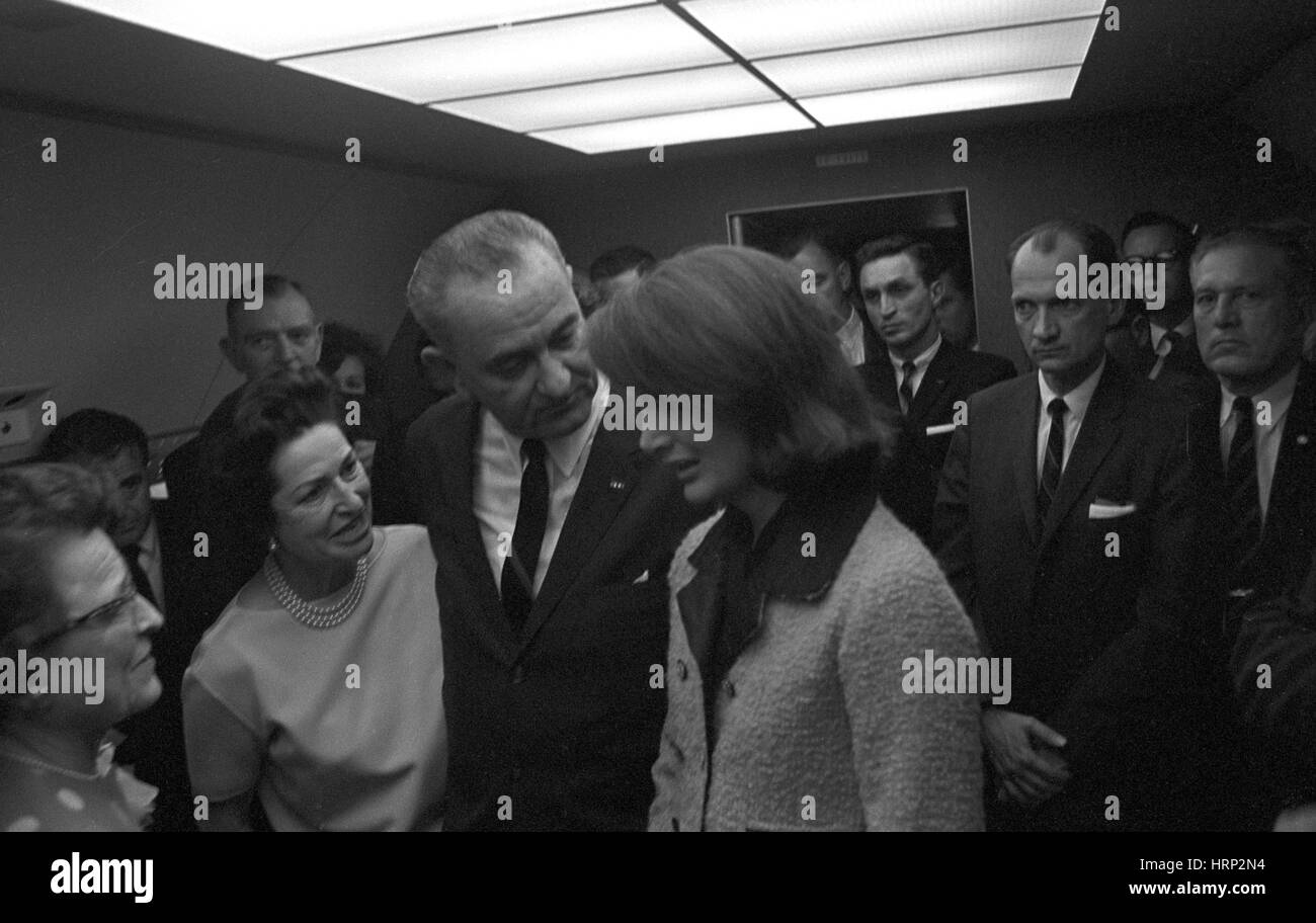 Lyndon B. Johnson prestato giuramento come Presidente, 1963 Foto Stock