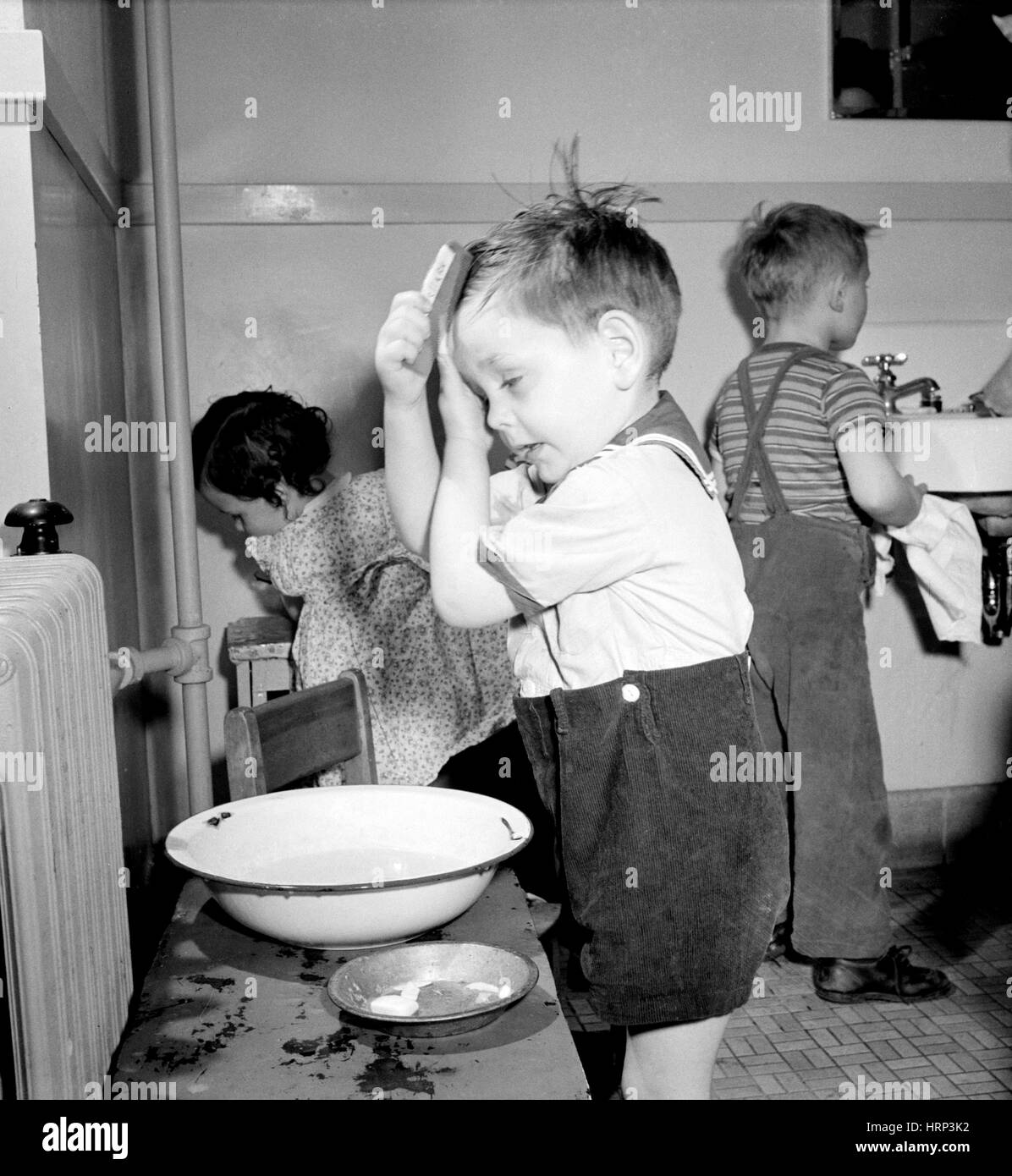 Sto avendo una brutta giornata per capelli!, 1943 Foto Stock