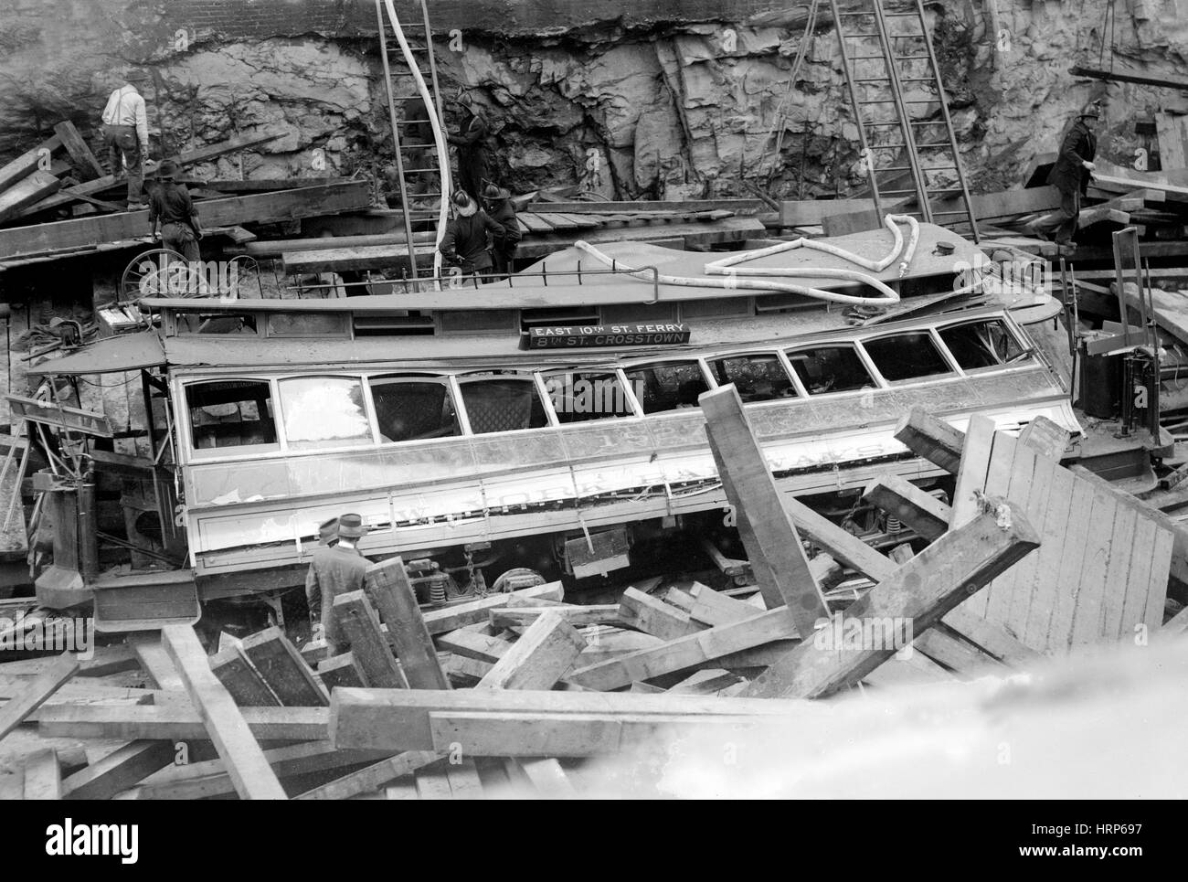NYC Subway costruzione Cave-In, 1915 Foto Stock