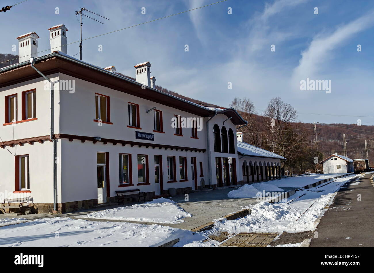 Il rinnovamento di vecchi stazione della ferrovia e visualizzare in ingresso, Koprivshtitsa, Bulgaria Foto Stock