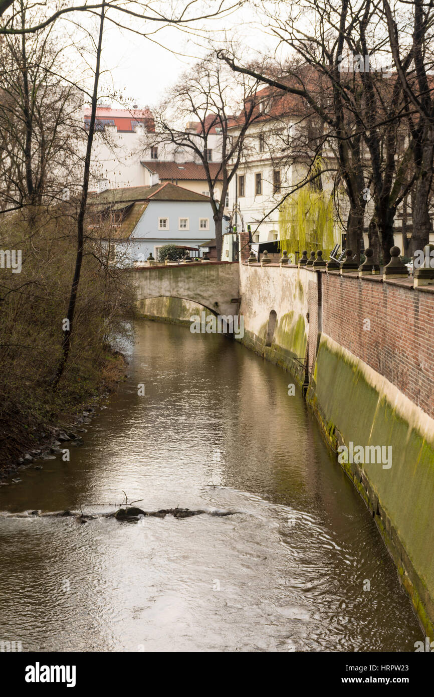 Ponte su Certovka (Devil's canale), isola di Kampa, Praga, Repubblica Ceca, Europa Foto Stock