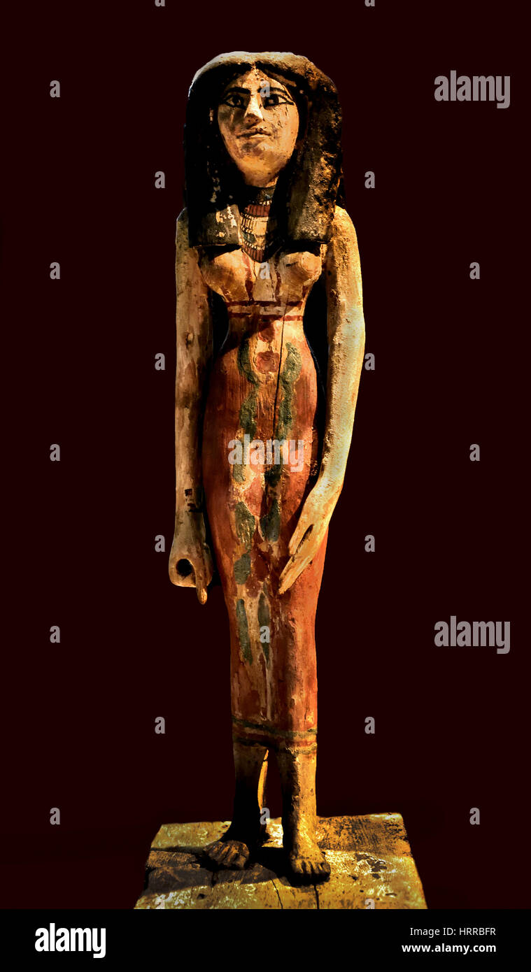 Berlino, nuovo museo, statua di una donna creata tra il 1950 e il 1900 A.C. (xii Dinastia) e trovato in Meir e Thebes-West. Egitto Foto Stock