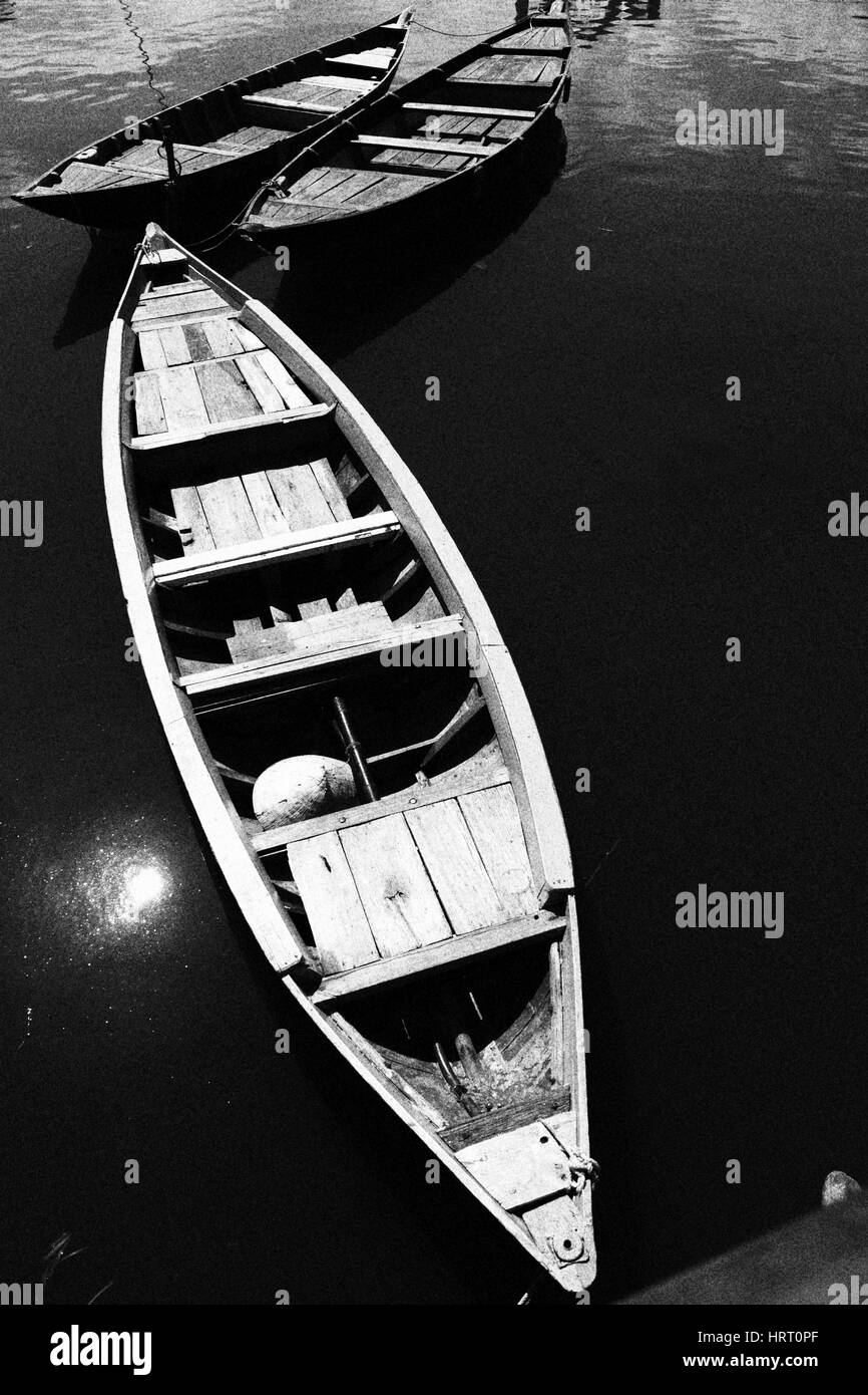 Barca in bianco e nero Foto Stock