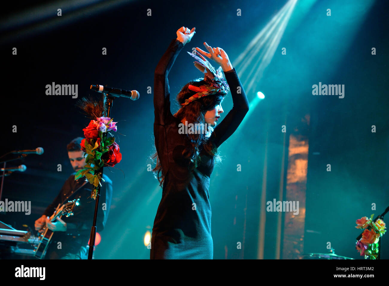 Barcellona - 12-05: Carburante Fandango (elettronico, funk, fusion e flamenco band) esegue a Apolo (sede) sul dicembre 05, 2014 a Barcellona, Spagna. Foto Stock