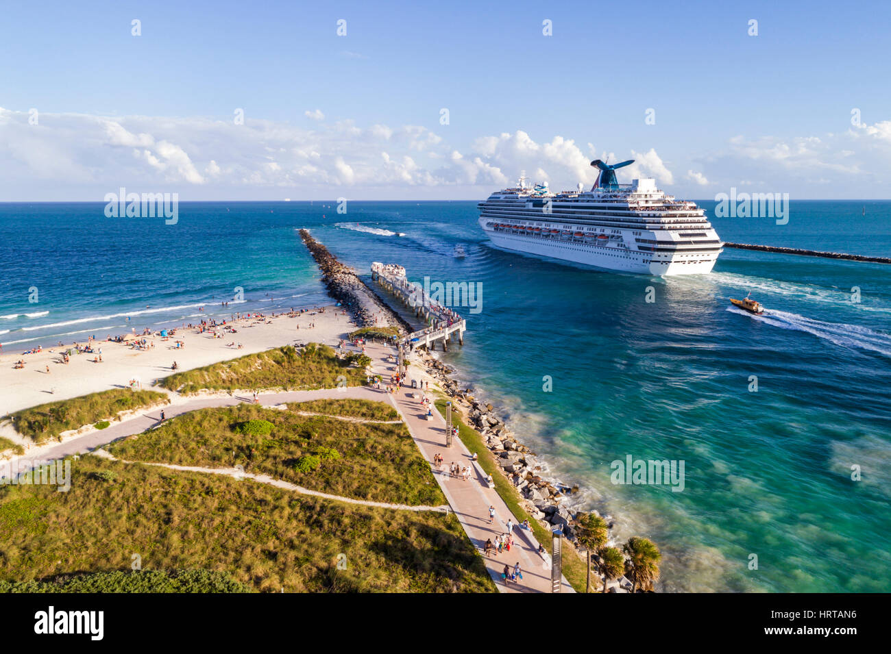 Miami Beach Florida, Oceano Atlantico, Government Cut, South Pointe Park, nave da crociera Carnival Splendor, partenza da Port Miami, aereo dall'alto Foto Stock