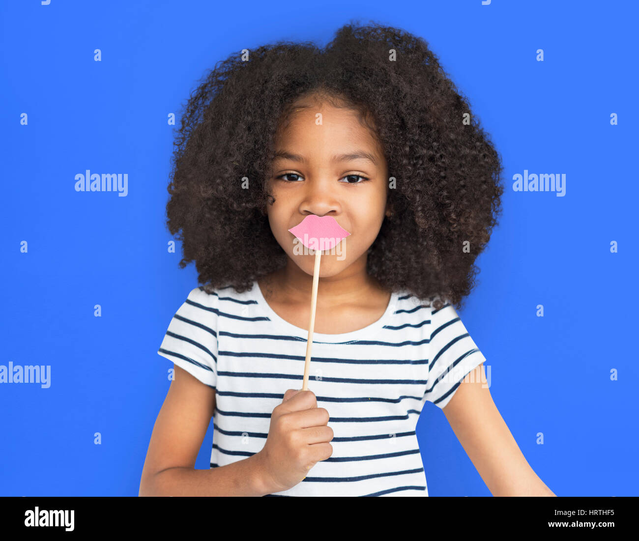 Discesa africana Bambina falso concetto di Lips Foto Stock