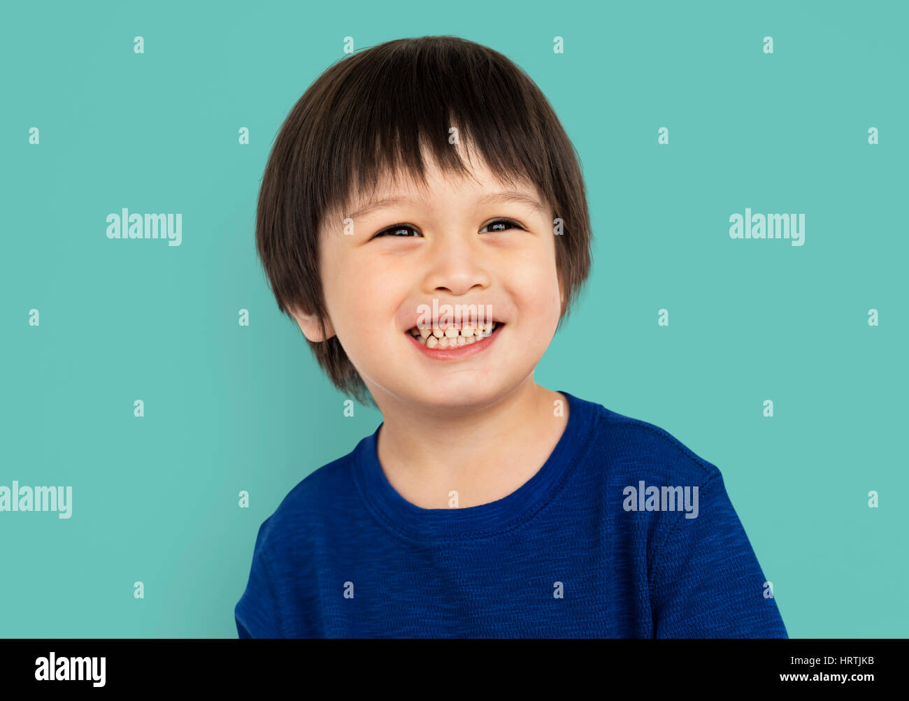 Capretto piccolo ragazzo sorriso felice concetto Foto Stock